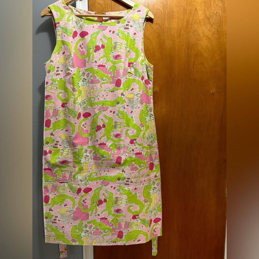 Beautiful vintage Lilly Pulitzer frisky business dress. Like new for vintage.